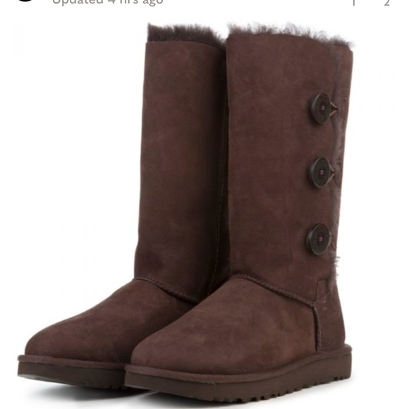UGG Bailey button triplet boots in excellent used condition size 7 with box - Picture 1 of 17